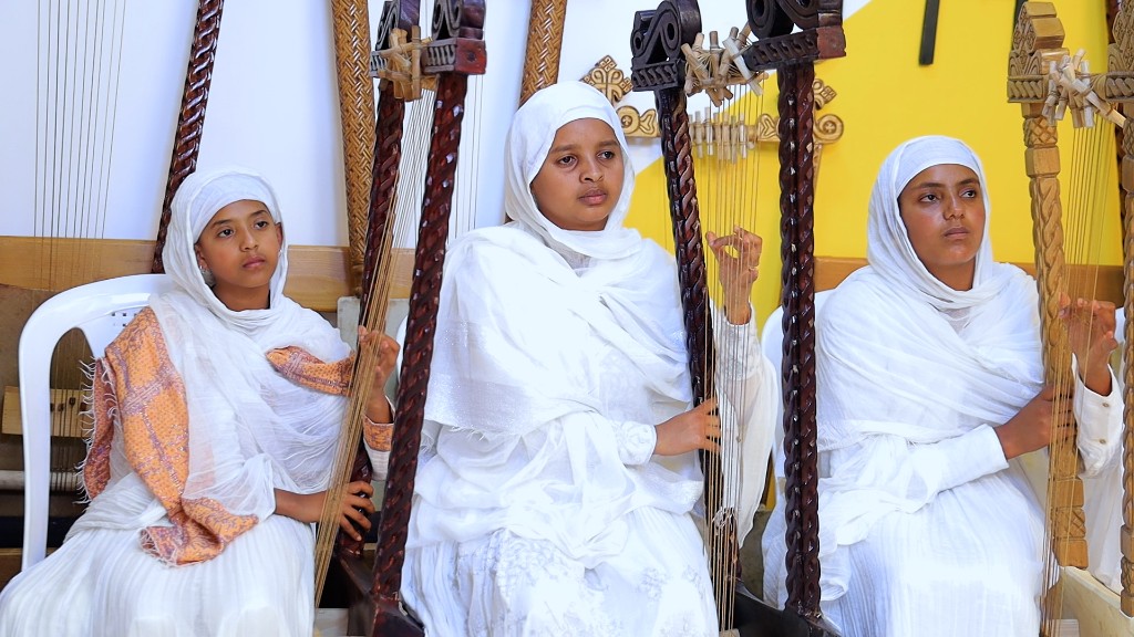 Young students practicing Begena